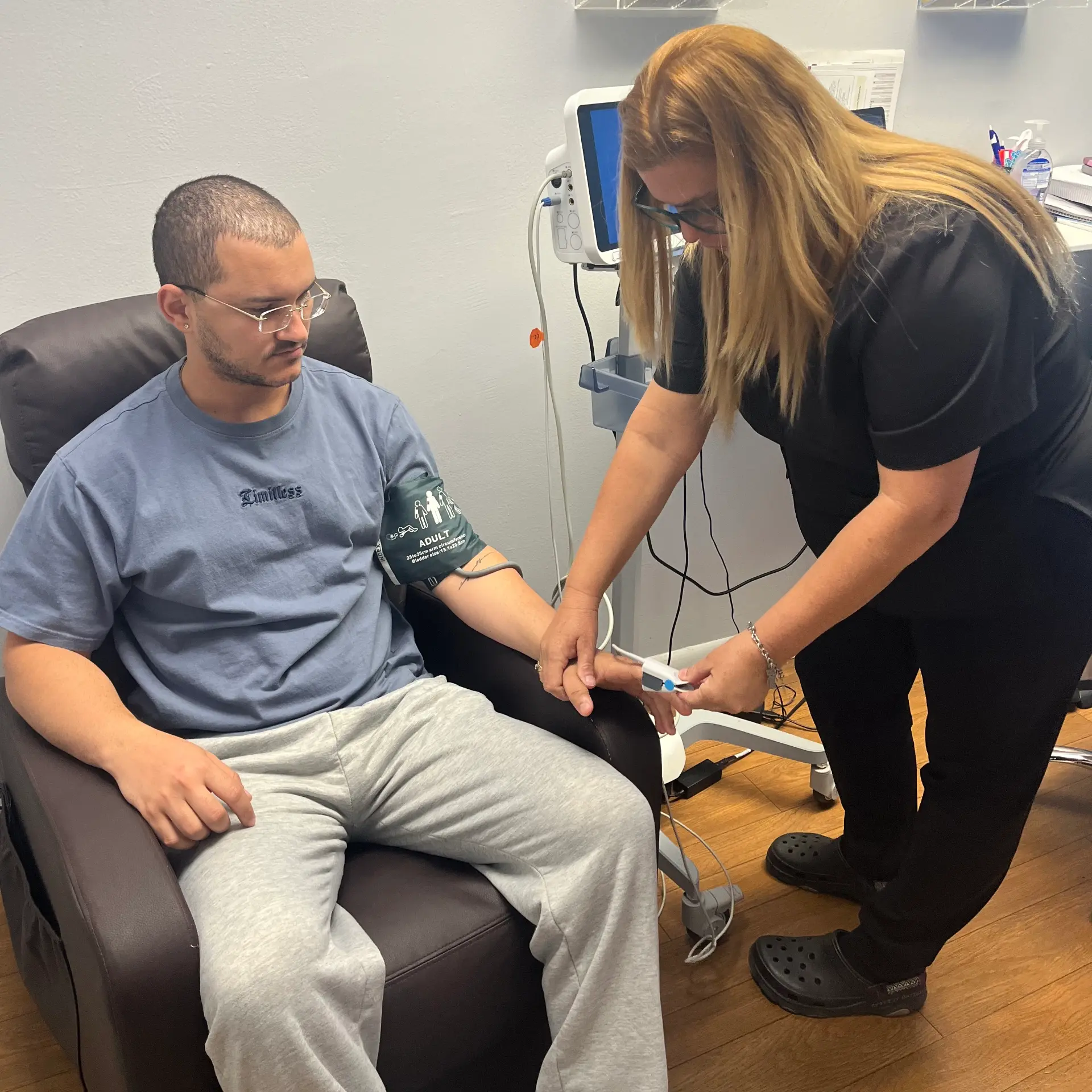 Patient receiving same-day walk-in medical care at MediCruz Medical Clinic in Tampa, Florida.